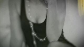 Jennifer White Loves How Wet Molly Mason’s Pussy Gets For Her Mouth