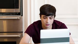 The Lover Of His Stepmom’s Dreams [UltraHD 4K 2160p] – Penny Barber